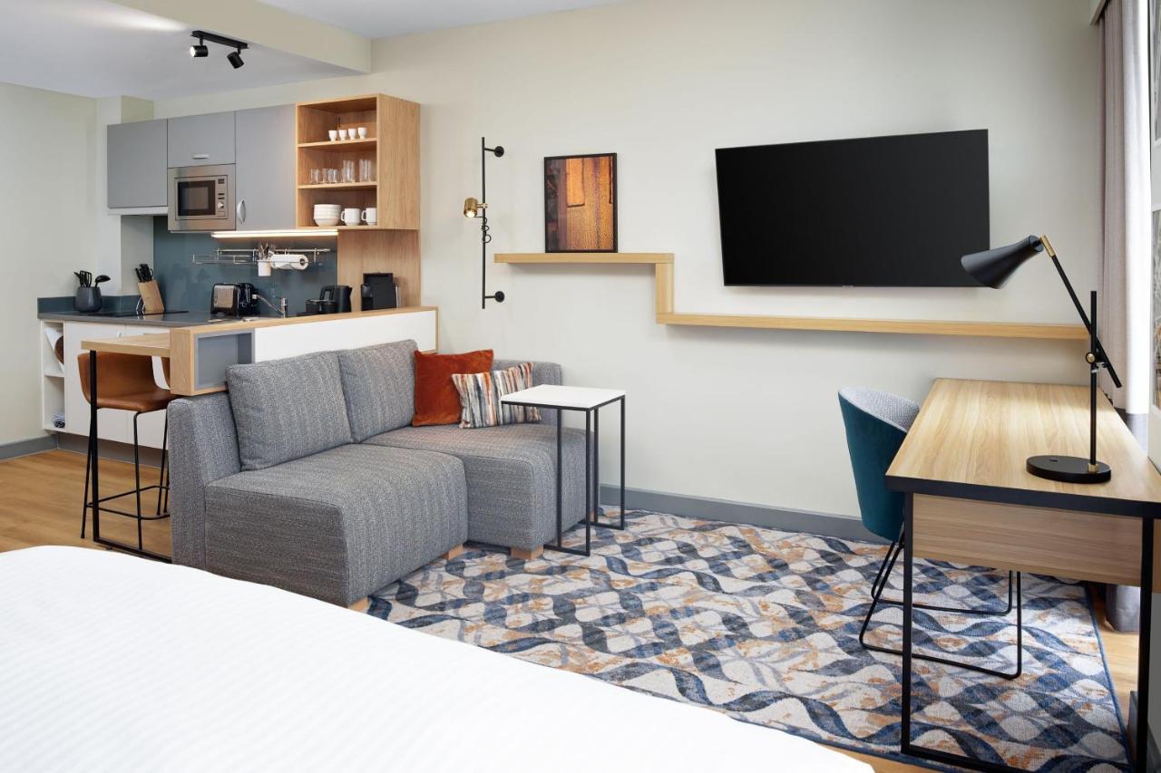 Residence Inn By Marriott Слау Екстериор снимка