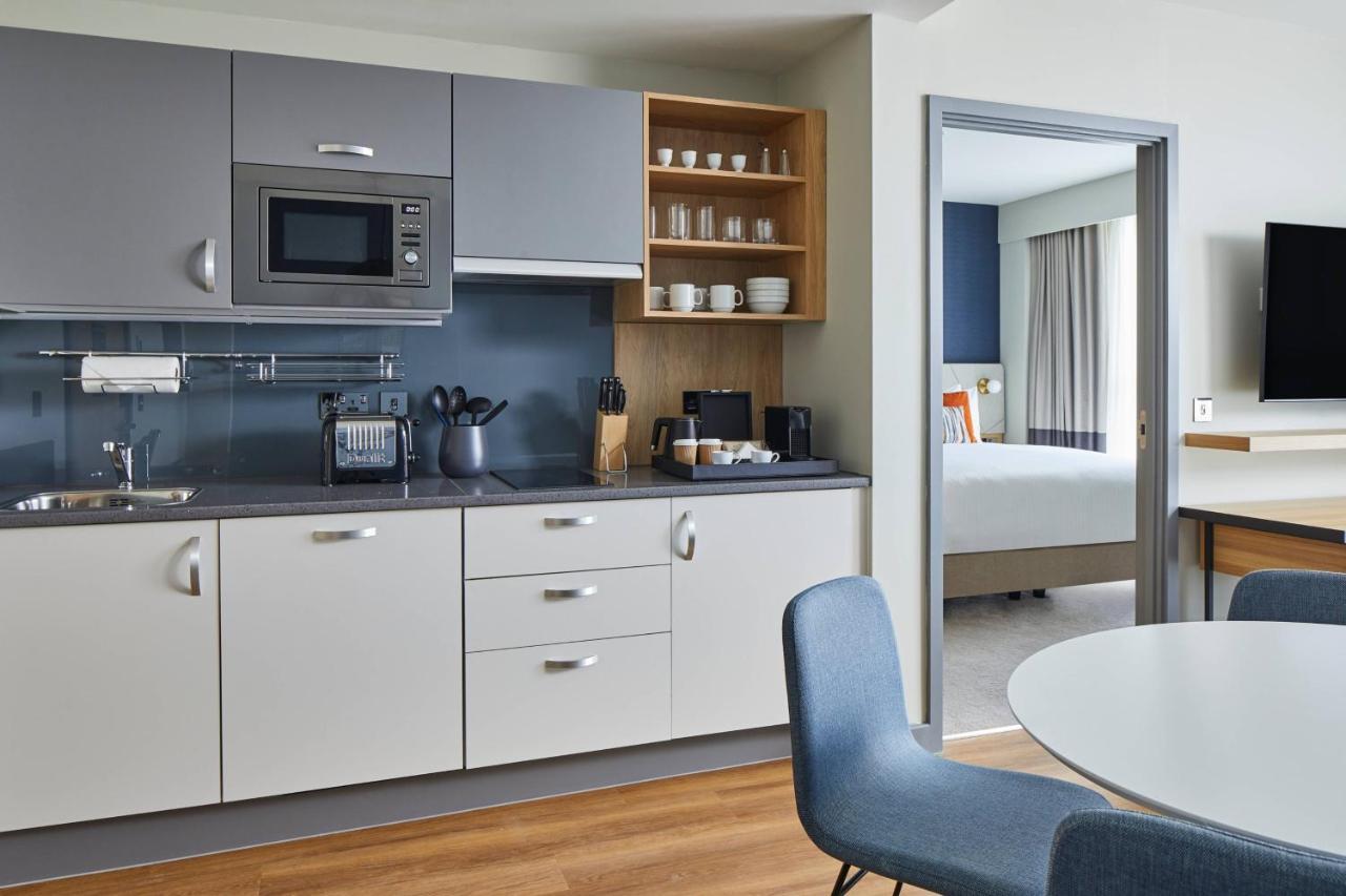 Residence Inn By Marriott Слау Екстериор снимка