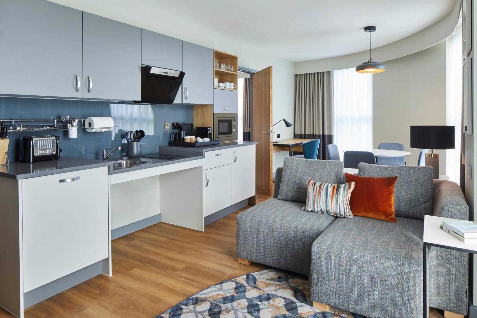 Residence Inn By Marriott Слау Екстериор снимка